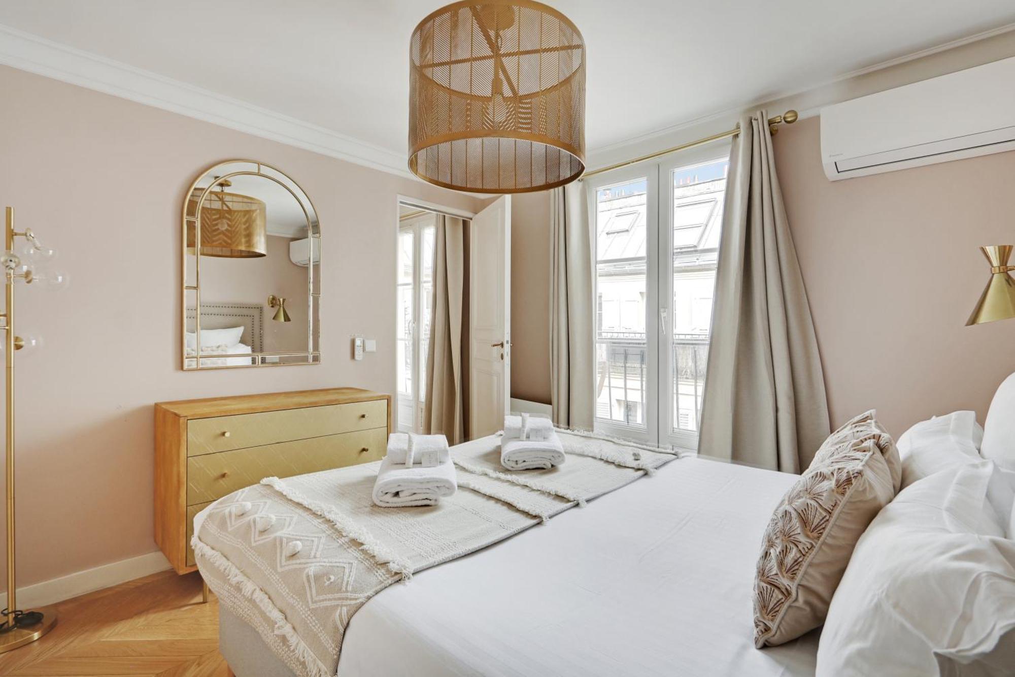 Pick A Flat'S Apartments In Opera Saint Lazarre - Rue De L'Isly Paris Eksteriør billede